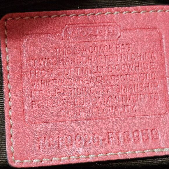 2009 Coach Y2K Hamptons Shoulder Bag in Thick Salmon Pink Pebbled Leather - Picture 11 of 11